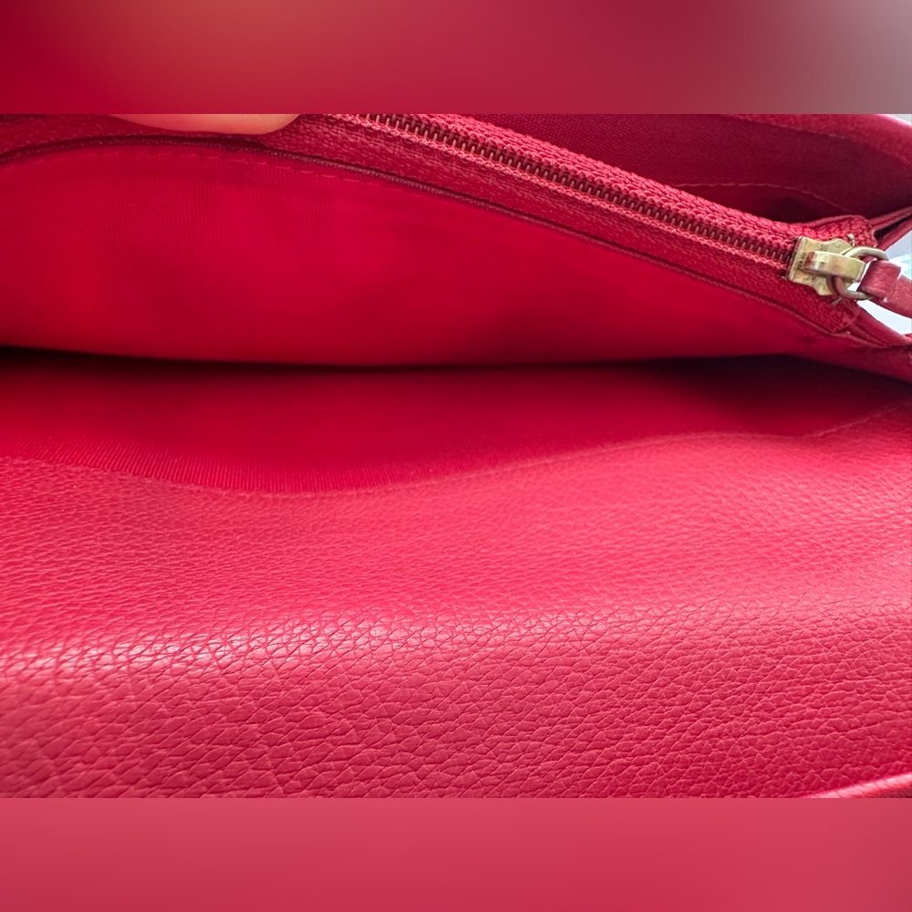 Chanel Bifold (EUC; Pink) - Picture 10 of 16